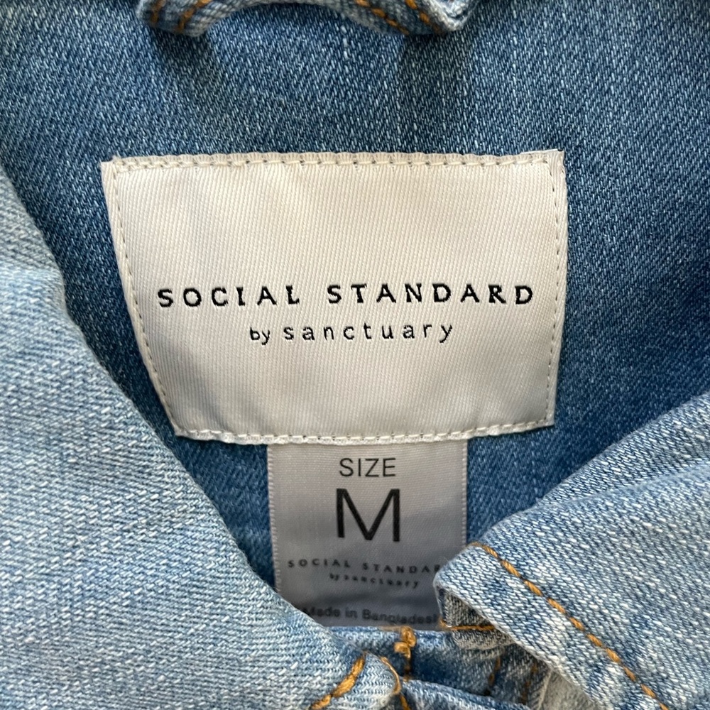 BRAND NEW W/TAGS social standard by sanctuary Women’s Soft Denim Jacket
